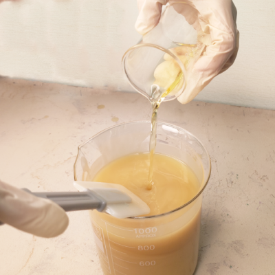 اضافه کردن اسانس